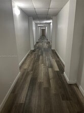Building Photo - 4158 Inverrary Dr