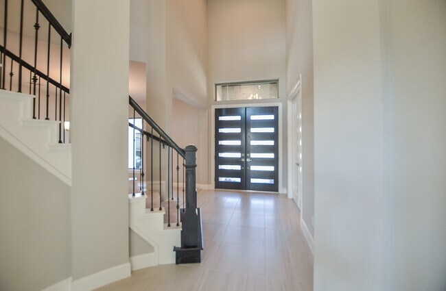 Foto del edificio - 7610 Blue Finch Ln