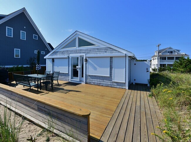 Foto del edificio - 239 Phillips Rd