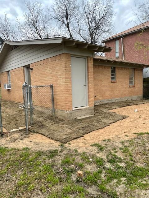 Building Photo - 303 N Jefferson St