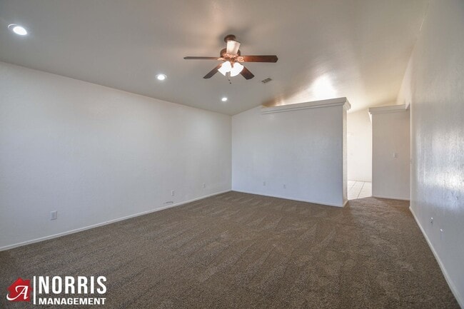 Building Photo - Newly Updated Home in Arizona City
