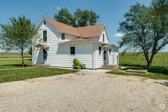 Building Photo - 15360 Gasser Rd