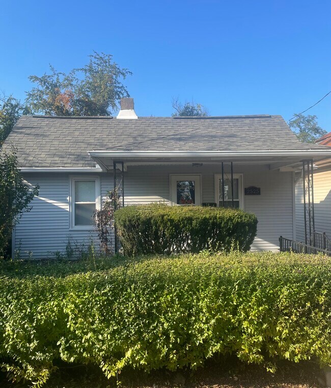 Foto del edificio - 2525 Columbia Ave