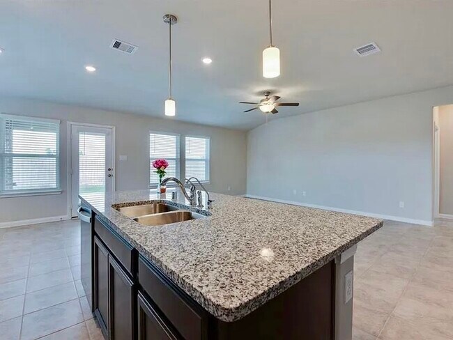 Foto del edificio - 2418 Humble Wy