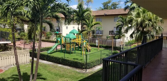 Foto del edificio - 8550 SW 109th Ave