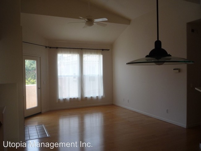 Building Photo - 2 br, 2 bath House - 7681 Hazard Center Drive