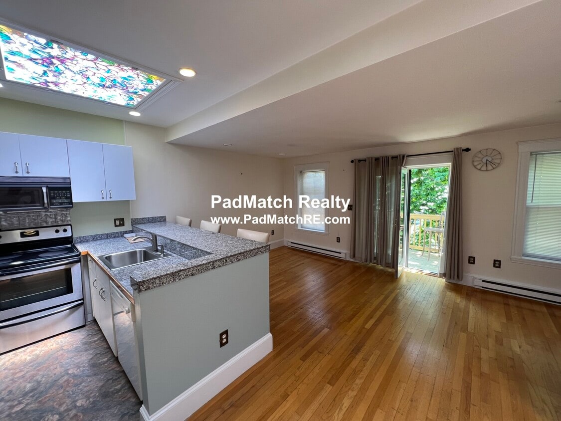 10 Pembroke St Unit 3, Chelsea, MA 02150 Condo for Rent in Chelsea, MA