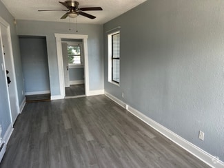 Building Photo - 306 Taylor Ave