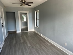 Building Photo - 306 Taylor Ave