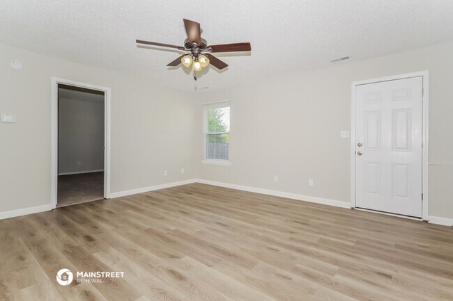 Building Photo - 6124 Rocky River Dr