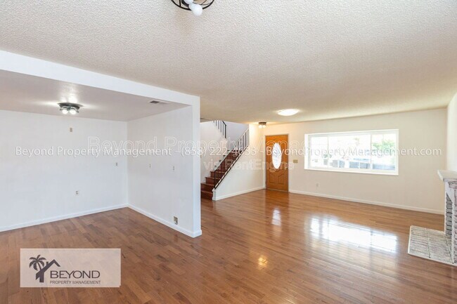 Foto del edificio - 904 Harbison Pl