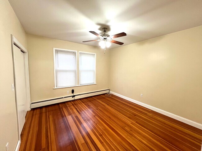 Foto del edificio - 36 Ferncliff Ave