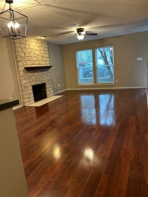 Foto del edificio - 6820 Old Quarry Ln