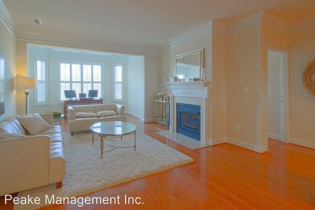 Building Photo - 2 br, 2 bath House - 828 Slaters Lane #208