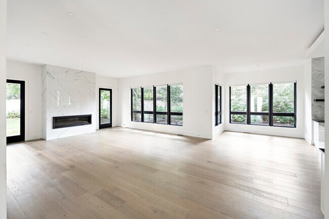 Foto del edificio - 55 Rosalie Rd