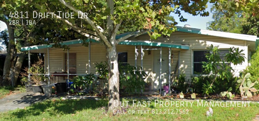 Primary Photo - Homey 2-Bedroom Retreat in Grove Park, New...