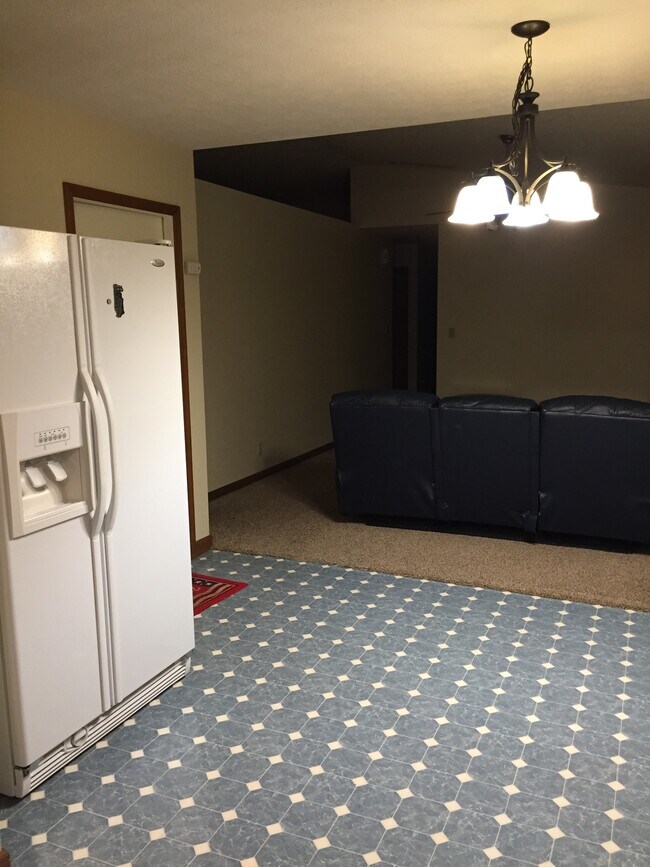 Foto del edificio - 380 Ironwood Dr