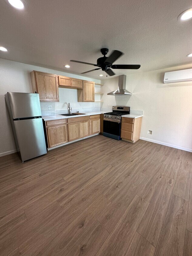 Foto principal - 1427 Royal Ave