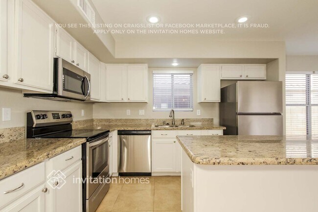 Foto del edificio - 9825 W Tonopah Dr