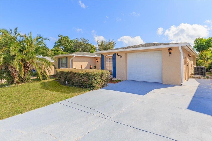 Foto principal - 9016 Hunt Club Ln