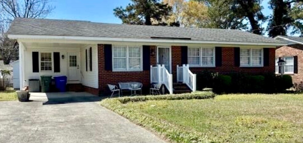 Foto principal - 2804 Crockett Dr