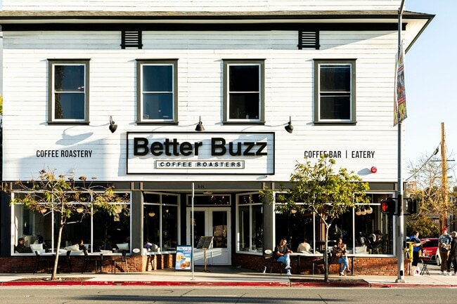 Building Photo - 8th and U