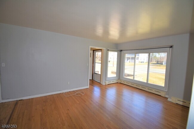 Building Photo - 66 Kenvil Ave