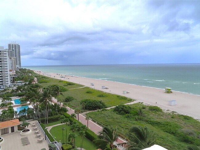 Foto del edificio - 5701 Collins Ave