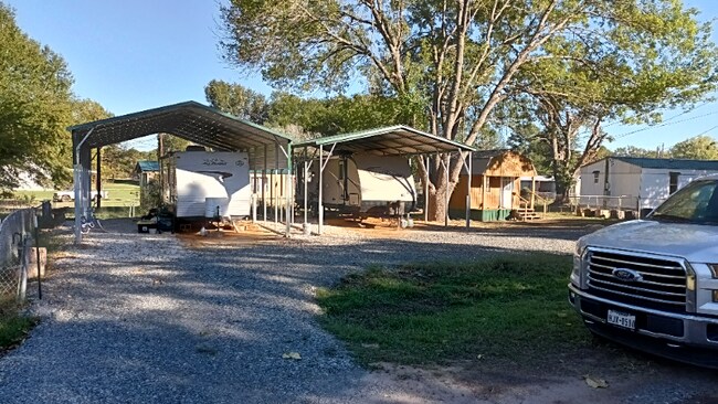 Foto del edificio - 20751 Meadowlark Dr