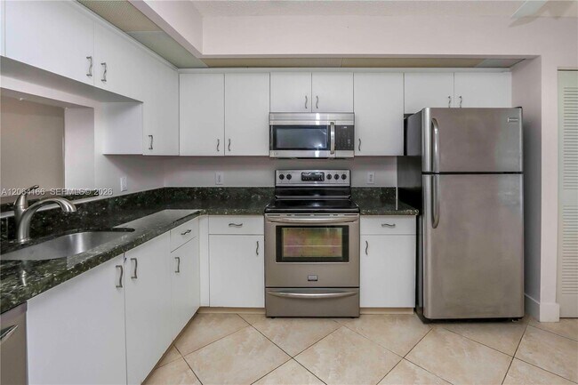 Foto del edificio - 850 SW 138th Ave