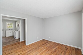 Building Photo - 3811 Fairmont Blvd