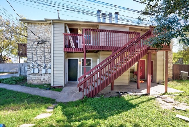 Building Photo - 823 Taulbee Ln