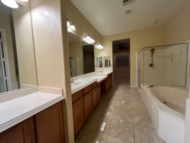 Building Photo - 8089 Villa Del Cielo St