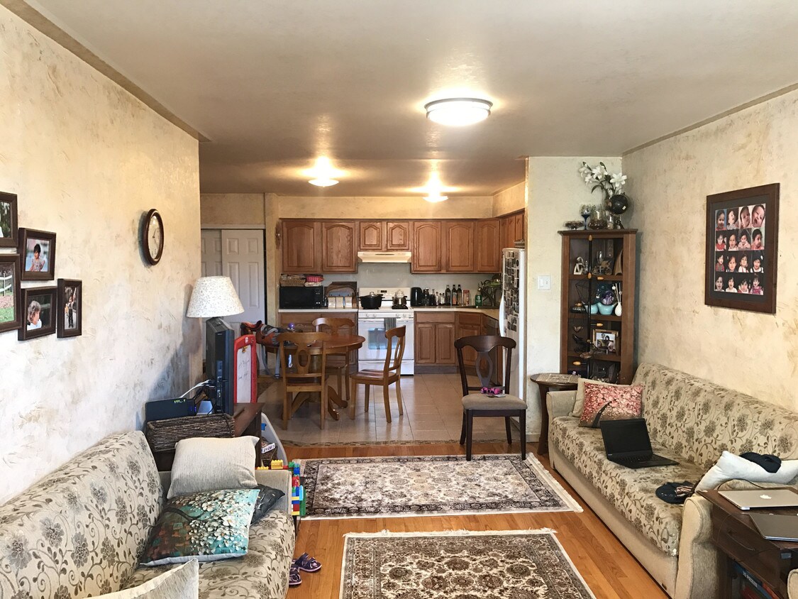Primary Photo - 345 92nd St