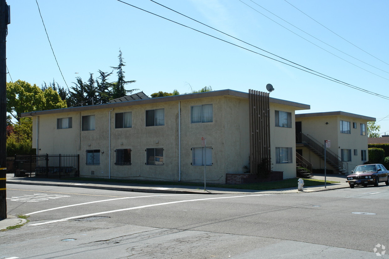 Building Photo - 2627 California St