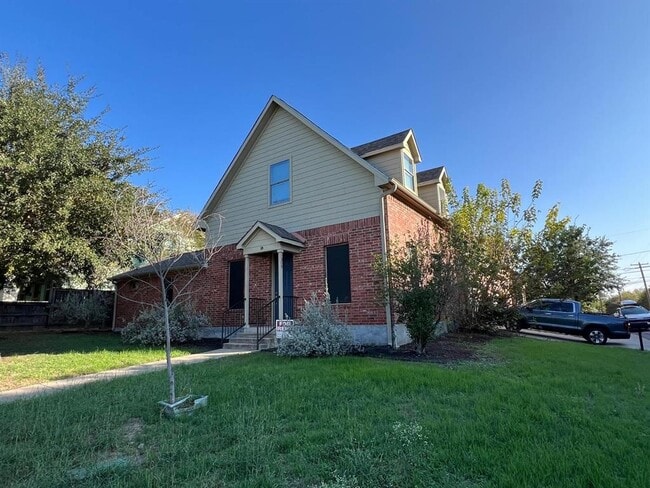 Building Photo - 1309 Olander St