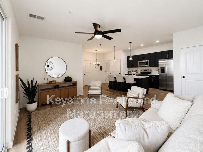 Foto del edificio - 2425 Pea Ridge Rd