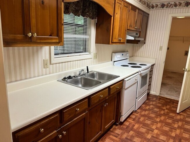 Building Photo - 3 Bedroom/2 Bath home in Valdosta