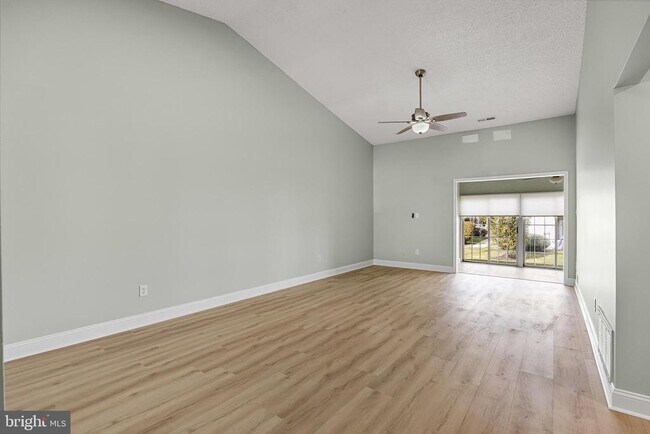 Building Photo - 3301 Neils Ct