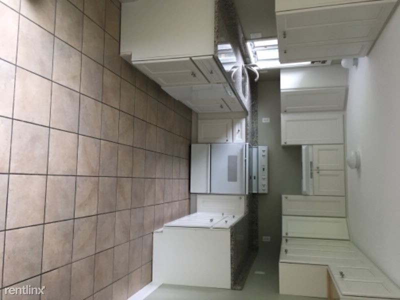 Primary Photo - 3 br, 1.5 bath Apartment - 131A Lowell Rd