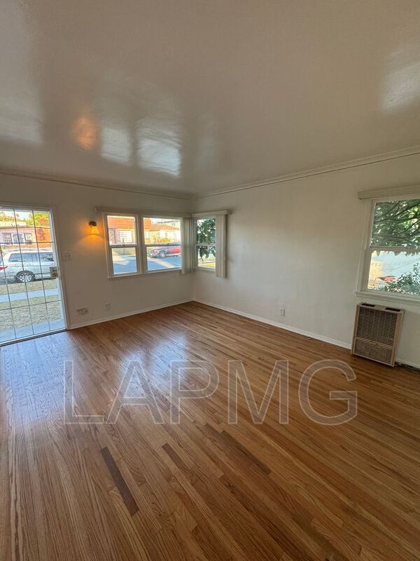 Foto del edificio - 3531 12th Ave