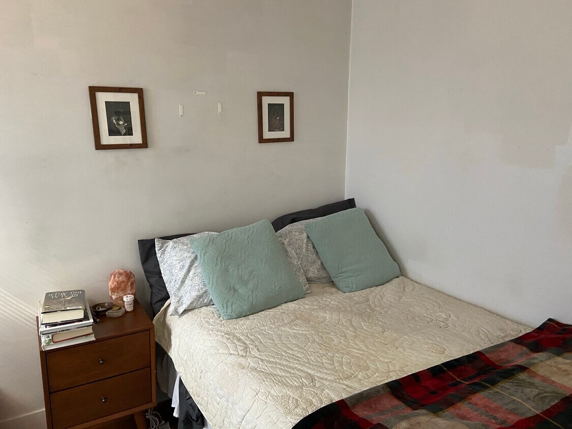 10 Cambridge Ter Unit 1, Cambridge, MA 02140 Condo for Rent in