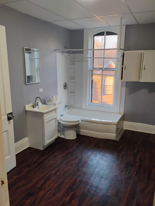 Primary Photo - 251-255 Villa St