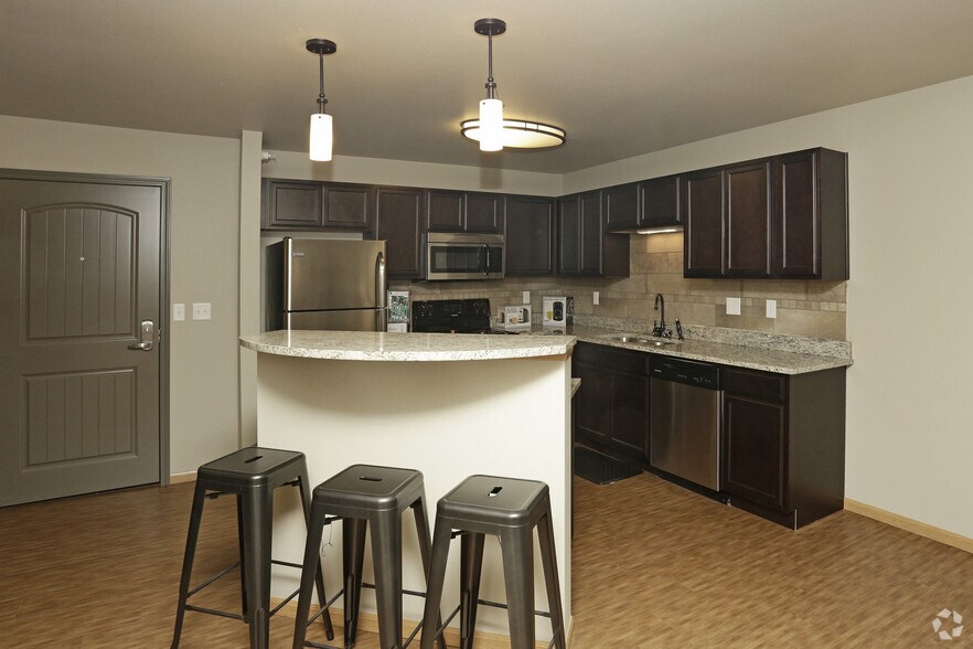 Bluffs of Williston Rentals Williston, ND