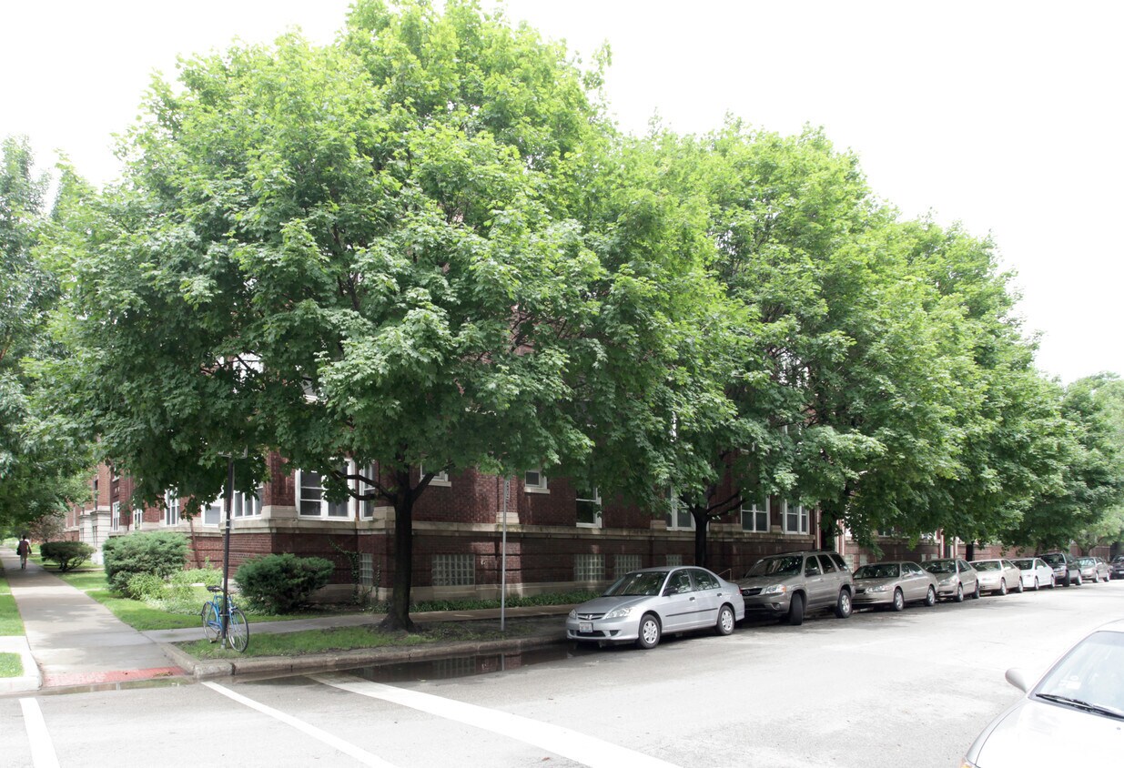 Building Photo - 5437-5447 S University Ave