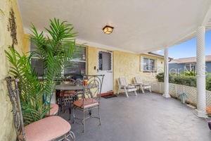 Building Photo - 3800 Sablewood Dr