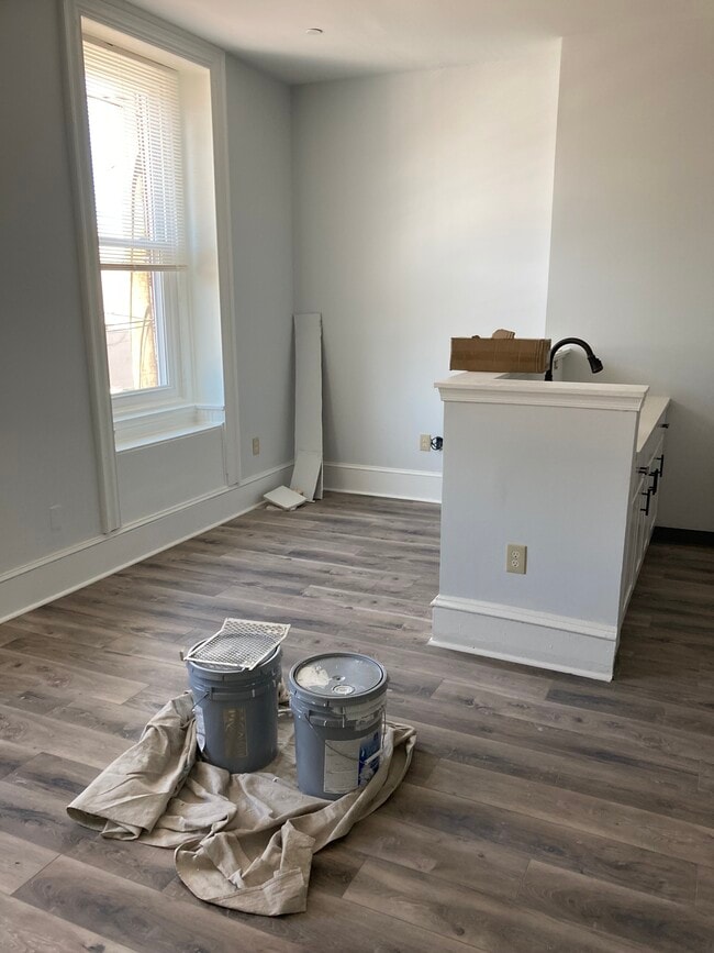 Building Photo - 2513 Frankford Ave