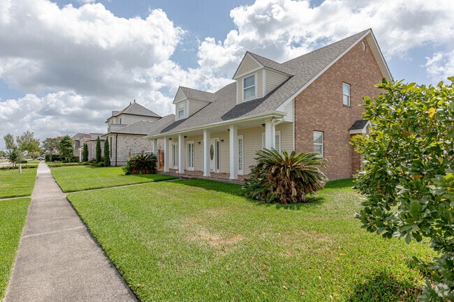 Green grassy lots are a common sight in Chalmette.