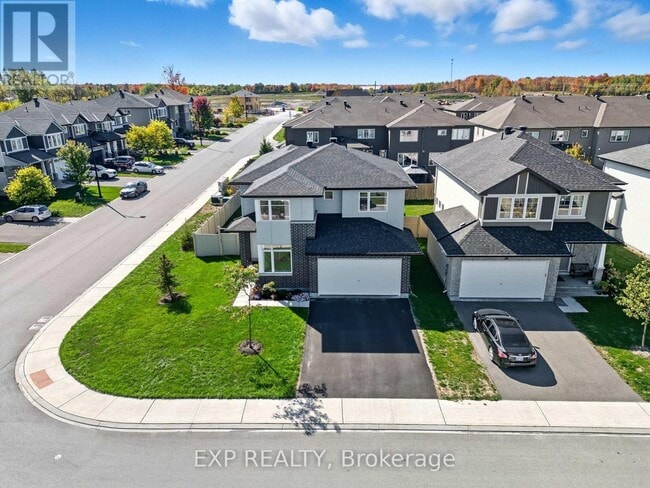 Building Photo - 40 Fanning St