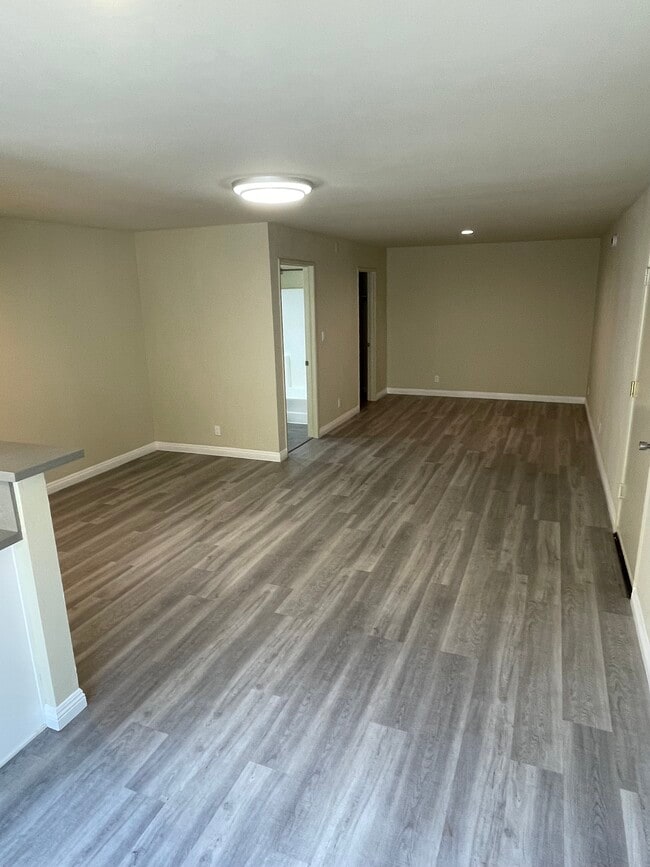 Building Photo - 1340 N Curson Ave